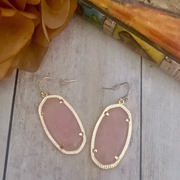 Kendra Scott • Pink Quartz Elle Earrings - Picture 4 of 6